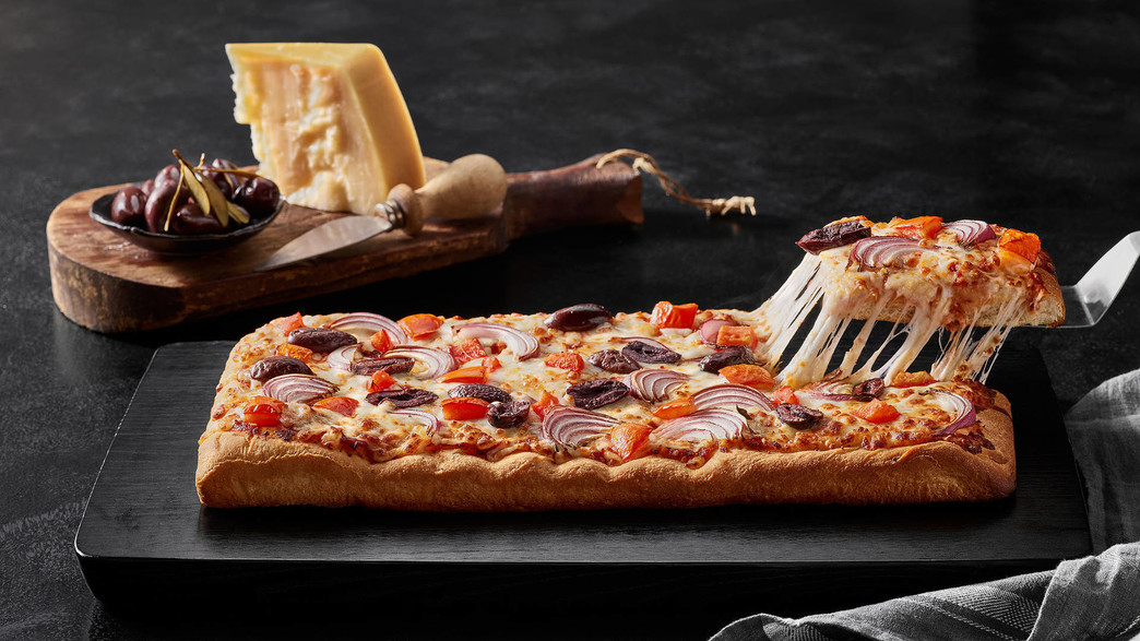 פיצה עבה, דומינו'ס פיצה עבה, דומינו'ס