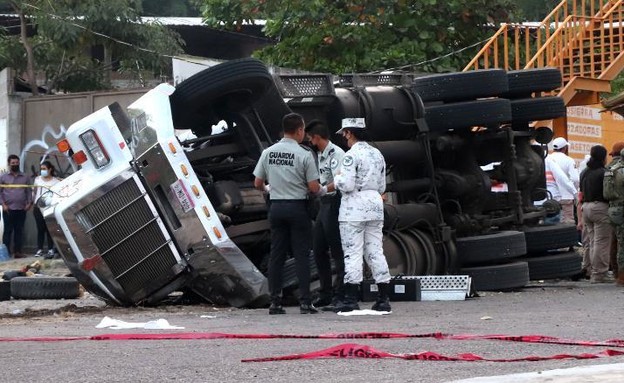 Disaster in Mexico: At least 54 people killed in a truck overturn in the south of the country