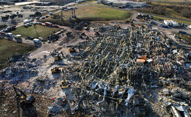 Workers at a candle factory that collapsed during a tornado in Kentucky expose the threat …