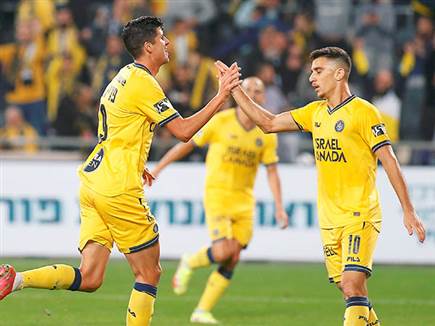 והוריד את מכבי להפסקה ביתרון (צילום: אלן שיבר)