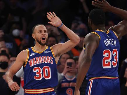 פה הוא כבר תפס את הטלפונים (Getty)