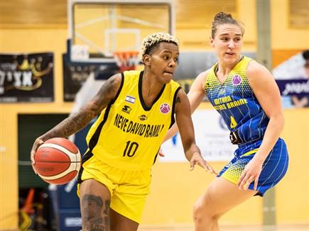 המצטיינת בשורות רמלה. וויליאמס