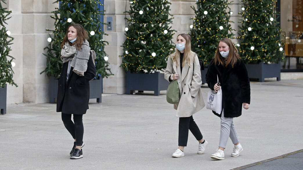 חג המולד באירופה בצל האומיקרון חג המולד באירופה בצל האומיקרון