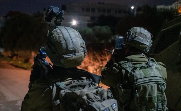 כוחות צה"ל מחפשים אחר המחבלים מהפיגוע בשומרון (צילום: דובר צה"ל)