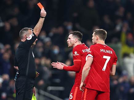 "חוסר אחידות", טירני מרחיק את רוברטסון (getty)