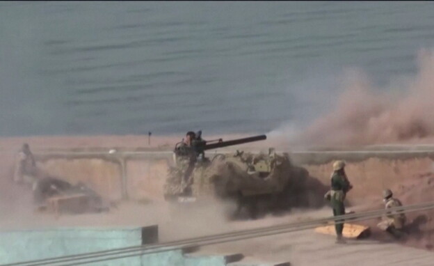 אירן בתרגיל צבאי  (צילום: reuters)
