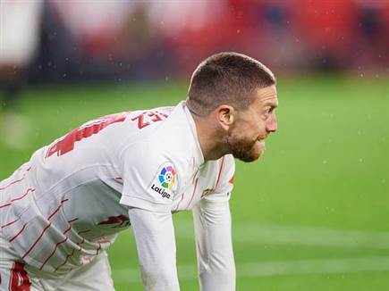 וסביליה נותרה מרחק 5 נקודות מריאל (GETTY)