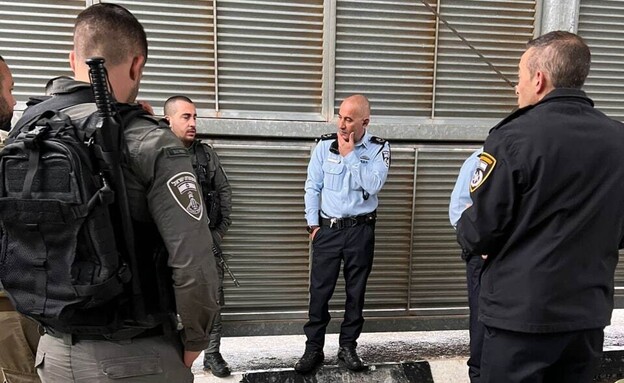 ניסיון דקירה במחסום סמוך לירושלים (צילום: דוברות המשטרה)