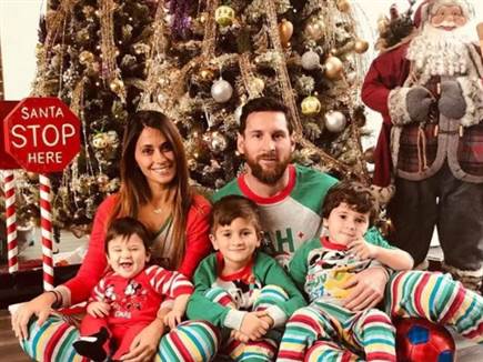 משפחת מסי עם חג ראשון בפריז