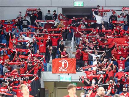 האדומים ביציעים. דרמה לא קטנה (מנהלת הליגה, דני מרון)