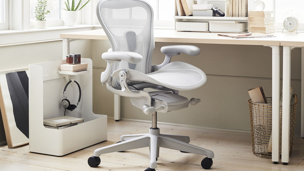 כסאות פיטרו כתבה 2 