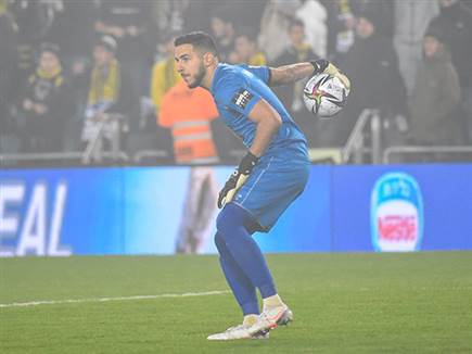 אבל כל המשחק התבטל עם השריקה (צילום: ברני ארדוב)