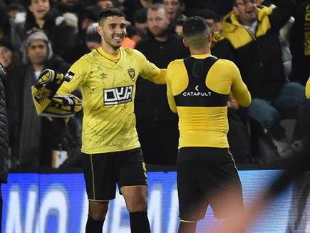 אבל בית"ר חגגה ניצחון (צילום: ברני ארדוב)