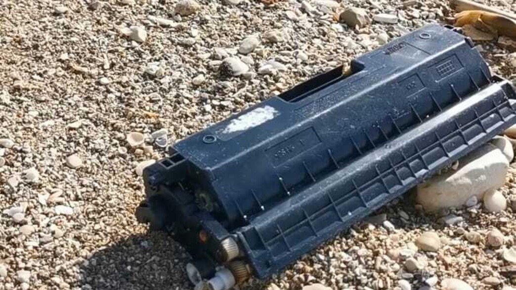 טונר מדפסת שנסחף לחוף בחיפה טונר מדפסת שנסחף לחוף בחיפה