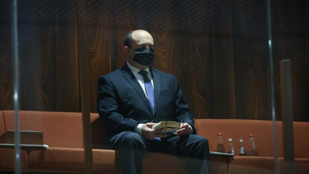 בנט באגף המבודדים בכנסת בנט באגף המבודדים בכנסת