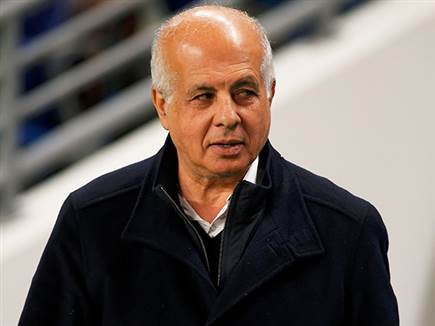 יקבל החלטות בבוקר. אבי לוזון (אלן שיבר)