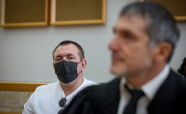 Roman Zadorov and his lawyer Yarom Halevi in ​​court (Photo: Flash 90)