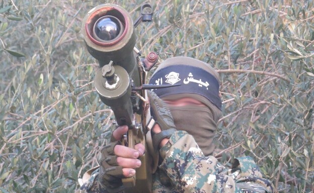 חמושים בטילים בעזה (צילום: Sahembasahm\MENASTREAM@Twitter)