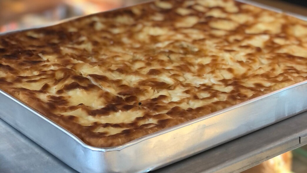 בורקס מים גבינה באנטיקוביץ' בורקס מים גבינה באנטיקוביץ'