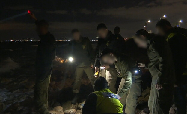 ממאמצי החילוץ בעקבות התרסקות המסוק אמש סמוך לחופי חיפה (צילום: דובר צה"ל)
