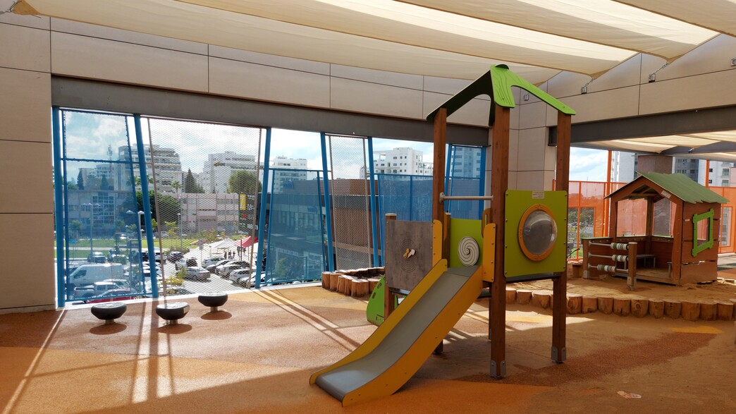 גן בהרצליה, 