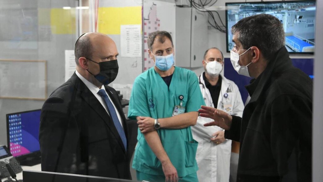 ראש הממשלה בנט בבית החולים שיבא תל-השומר ראש הממשלה בנט בבית החולים שיבא תל-השומר
