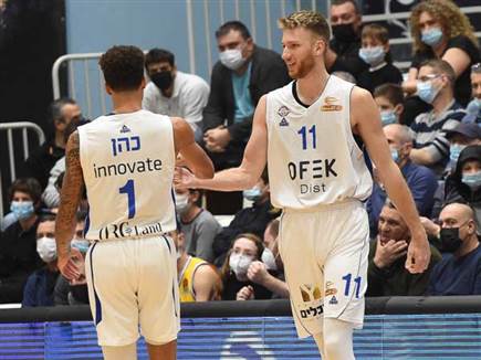 נראה נהדר הערב. ואן וליט (ברני ארדוב)