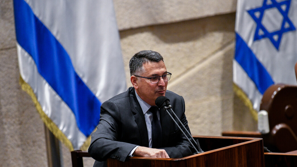 שר המשפטים גדעון סער