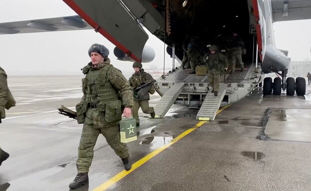 Russian soldiers arrive to help quell riots in Kazakhstan (Photo: Reuters)