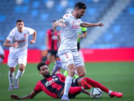 שלומי אזולאי החלוץ. משחק לא גדול, אבל ניצחו (מאור אלקסלסי)