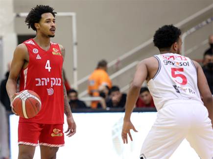 (לילך קרני, מנהלת הליגה)