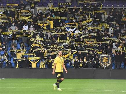 אווירה (ברני ארדוב)