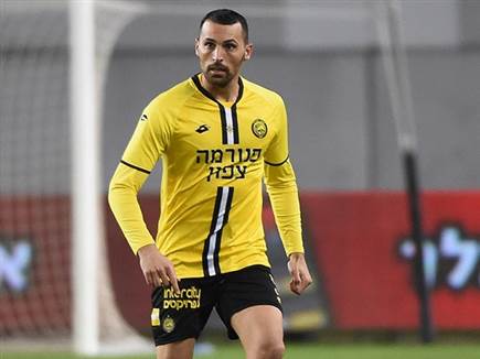 שיר צדק. היה שם בשביל חבריו ברגע האמת (ברני ארדוב)