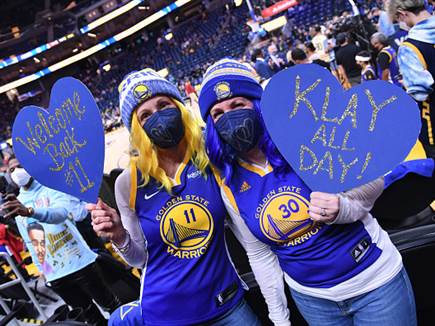 והאוהדים בסן פרנסיסקו חיכו לו (Getty)