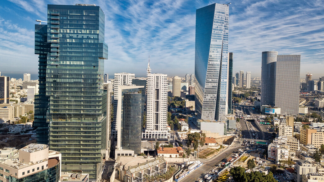משרדים, הייטק, תל אביב (צילום: liran finzi sokolovski, shutterstock)