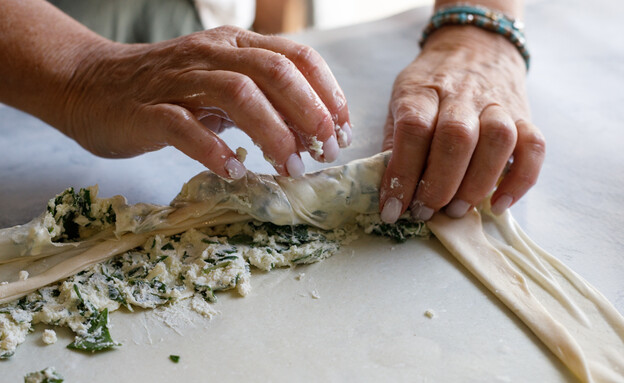 בויוס מנגולד וגבינות - מניחים מהמילוי