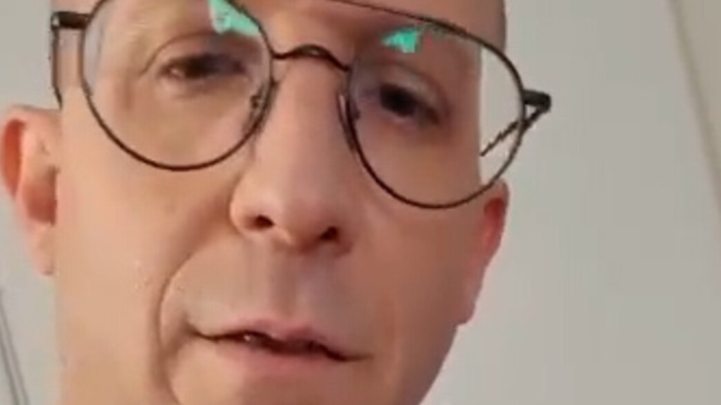 ערן זרחוביץ בונה אולפן ערן זרחוביץ בונה אולפן