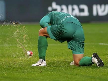 ובכל זאת, התמונות האלו חזרו על עצמן (אלן שיבר)