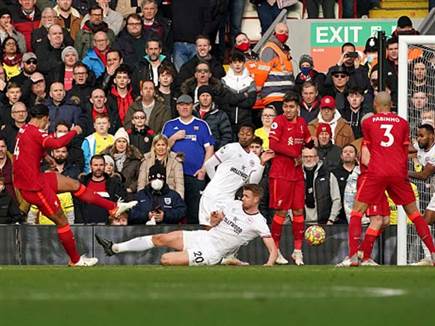 הבלמים עבדו בשני צידי המגרש היום (GETTY)