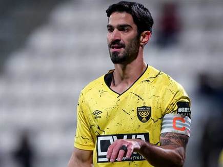 לוקח את הקבוצה על הקו (מאור אלקסלסי)