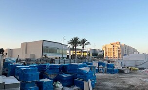 אחסון חומרי גלם באתר בנייה של יורו ישראל (צילום: יורו ישראל)