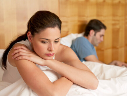 זוג במיטה - אישה מתוסכלת (צילום: אימג'בנק / Thinkstock)