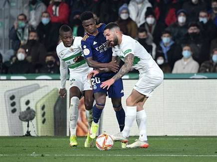 שתי הקבוצות לא ויתרו על המקום שלהן בשלב הבא (GETTY)