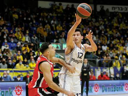 ג'ון דיברתומיאו. זכה לדקות משמעותיות (אלן שיבר)