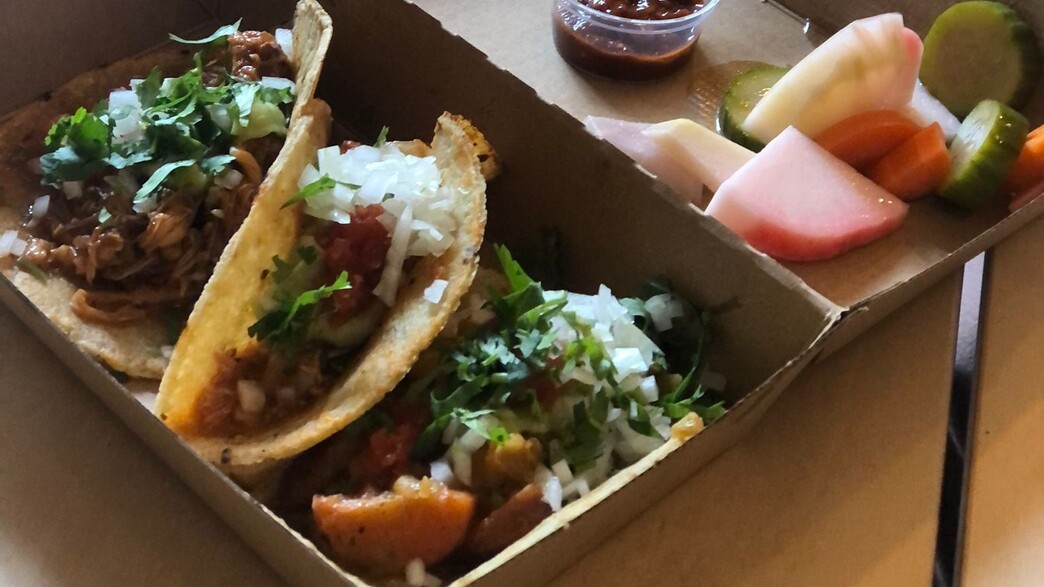 מסקליטו - שלישיית טאקוס מסקליטו - שלישיית טאקוס