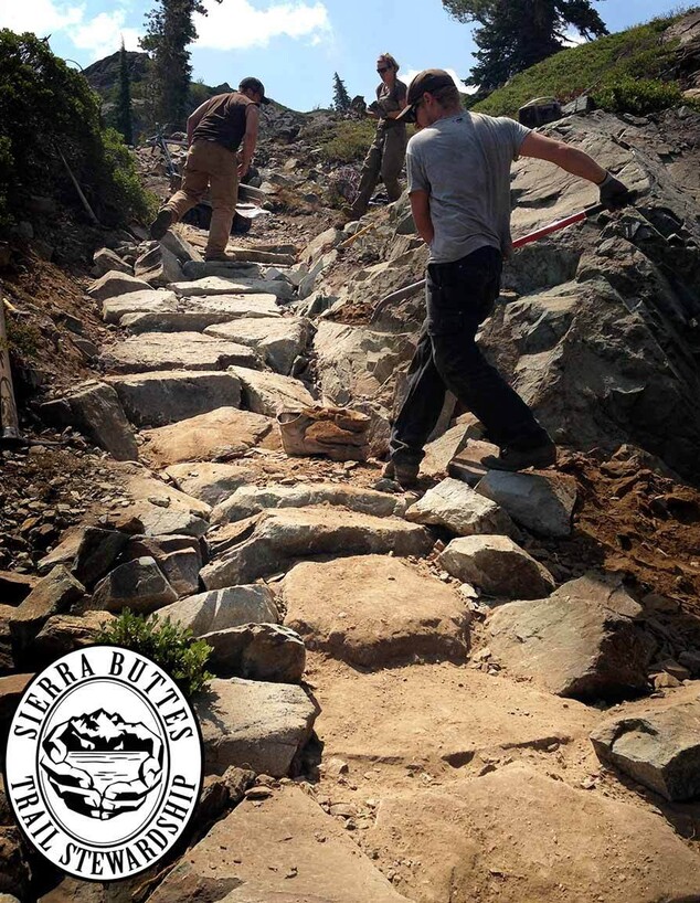 השביל Mt. Hough Trail בסיירה נבאדה ארצות הברית (יח''צ: Sierra Buttes Trail Stewardship)
