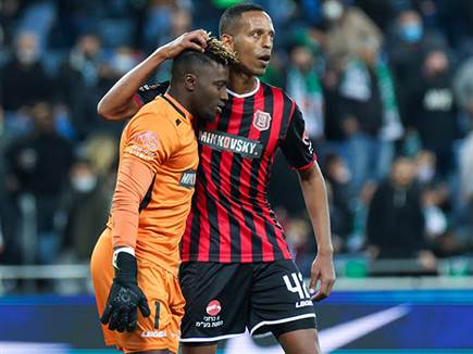 הציל אותם בתחילת המשחק (דני מרון)