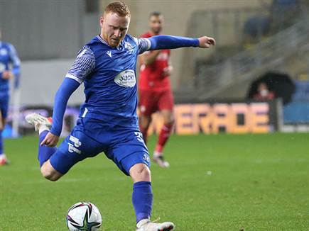 הופעת בכורה לא רעה שלו. שחר (אודי ציטיאט)