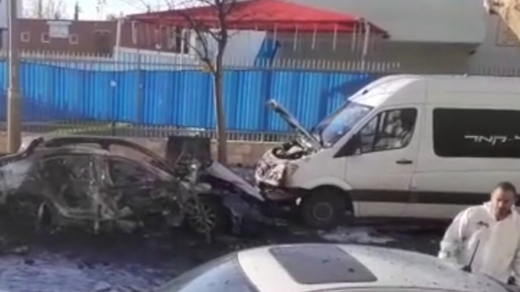 פיצוץ הרכב בשכונה ביבנה פיצוץ הרכב בשכונה ביבנה