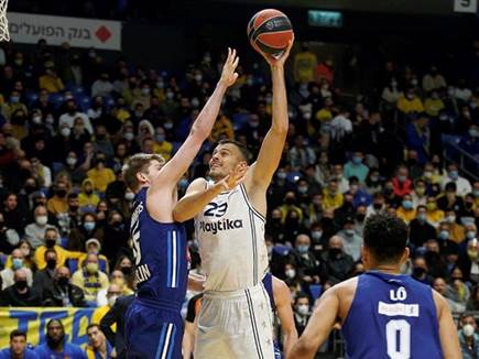 וז'יז'יץ' פתח פער (צילום: אלן שיבר)